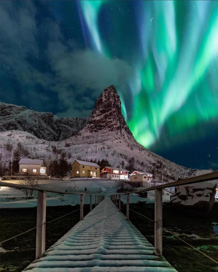 Reine Basecamp - Apartments & Rooms Exterior foto